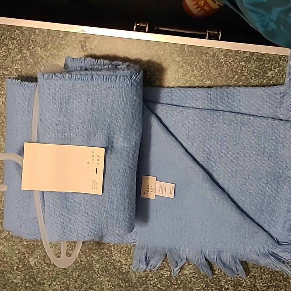 Brushed blanket scarf